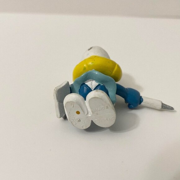 Smurfs Smurfette Doctor Nurse Injured Smurf Peyo Schleich - Picture 14 of 16